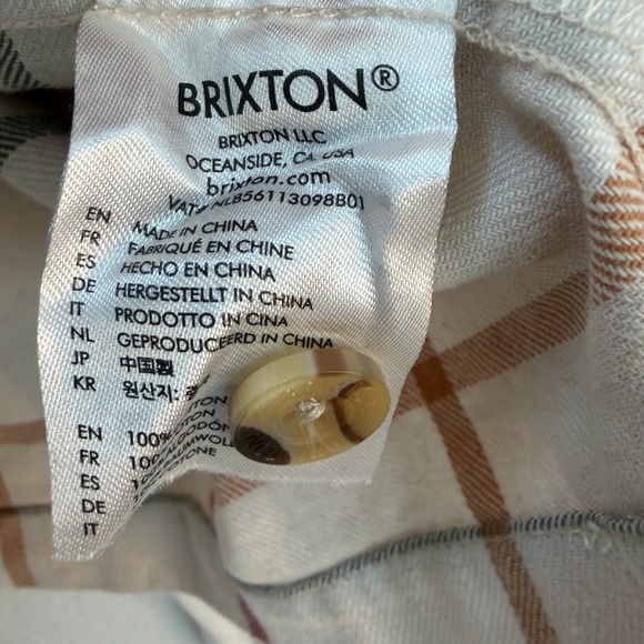 Brixton NWT Women’s Cream and Red Plaid Button Down Flannel Size Large - Picture 7 of 10